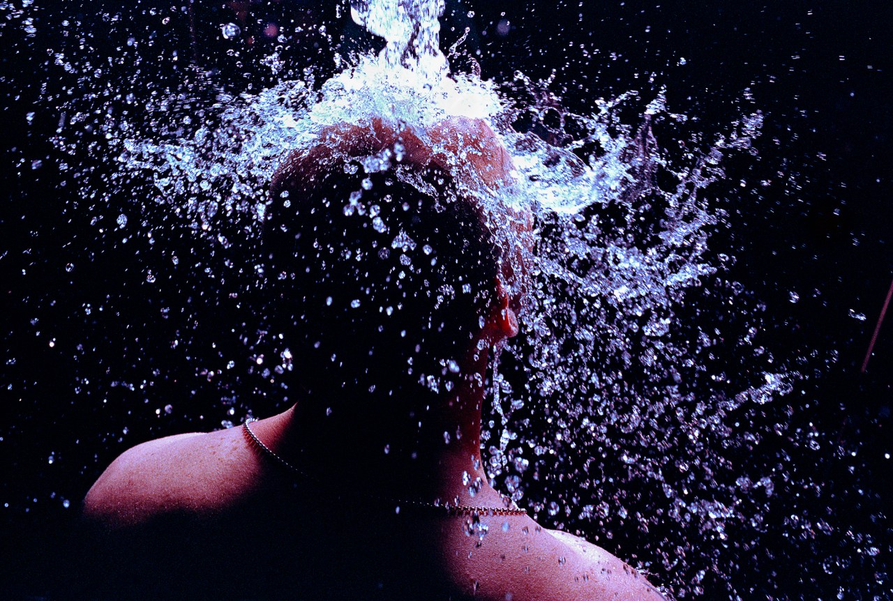 no21;30dec2018;fuji superia100;mitm nikon fe 55mmf2,8; row 4 x5; big splash