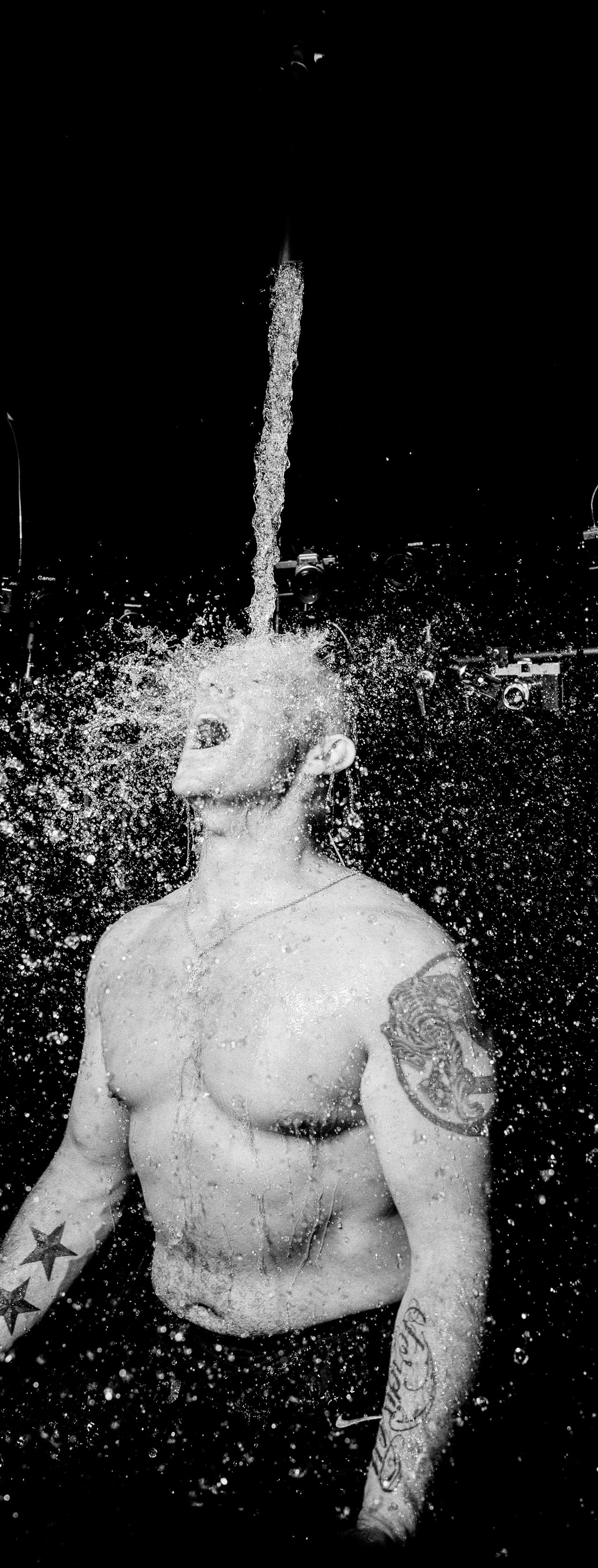 no36;;12jan2019;xpanplus;tmax100; rodinal 1pls 50 22c ; mitm ;12min; row 6x3 frames; mid left splash vertmitm