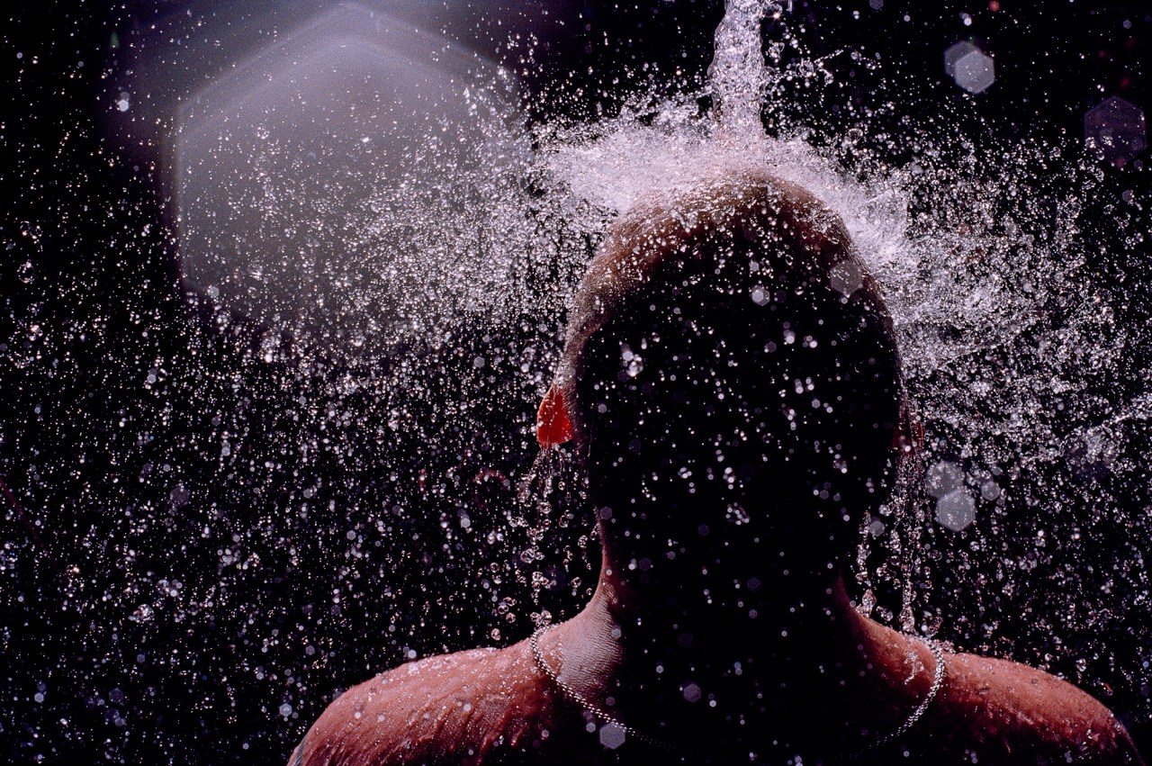 no44;30dec2018; ; kodak gold 200; olympusom10 50mmf1,8?;mitm; row 5x3 frms; flare